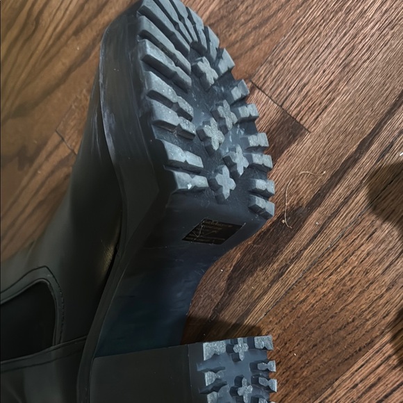 Madden Girl Black Leather Platform Ankle Boots - Picture 5 of 5